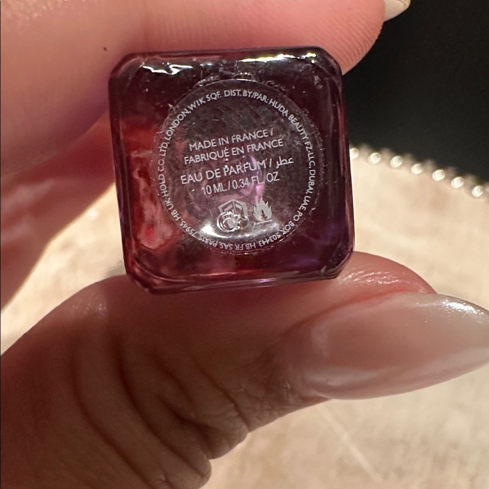 Kayali Fleur Majesty Travel Spray - Picture 3 of 4